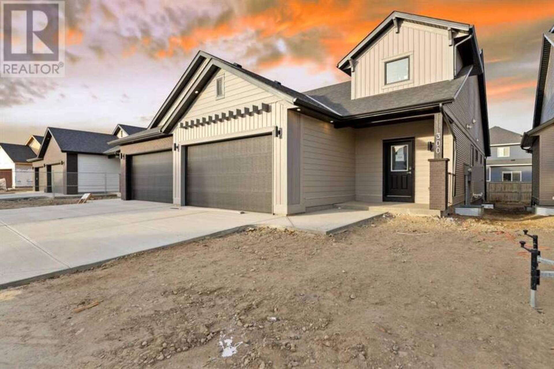 300, 15 Coopersfield Link SW Airdrie