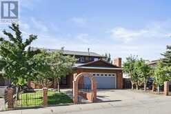 251 Maunsell Close NE Calgary