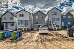 44 Heirloom Crescent SE Calgary