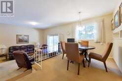 6718 Larch Court SW Calgary