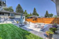 20 Hillgreen Place SW Calgary