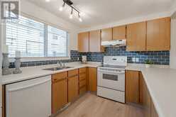 304 Queenston Heights SE Calgary