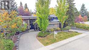 307 Wildwood Drive SW Calgary