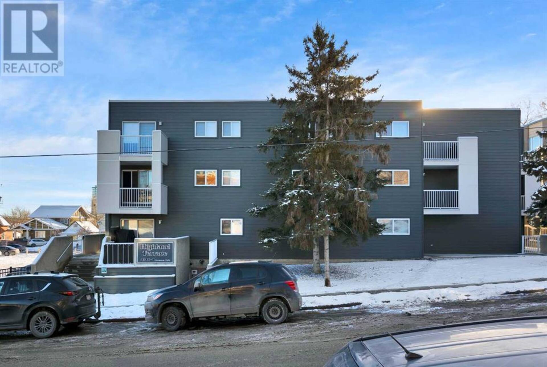 104, 431 1 Avenue NE Calgary