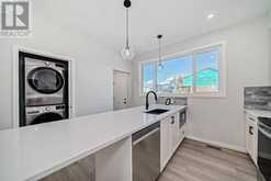 208 Lucas Place NW Calgary