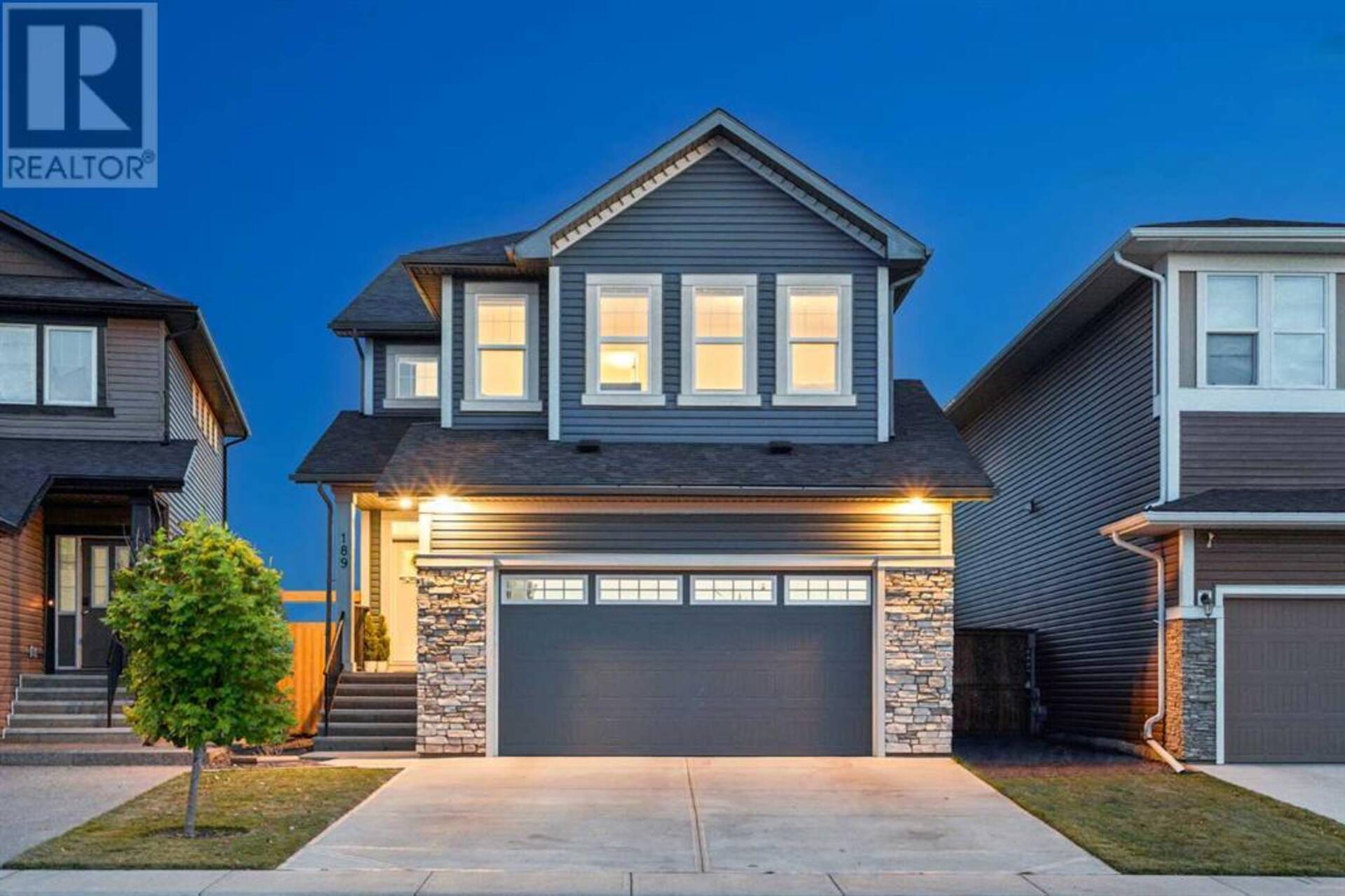 189 Evansglen Drive NW Calgary