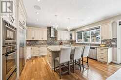 215 Patton Court SW Calgary