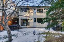 6, 35 Oakmount Court SW Calgary