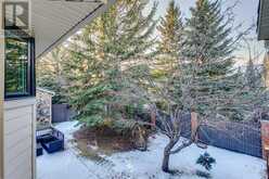 6, 35 Oakmount Court SW Calgary