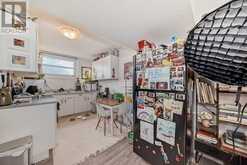 927 Renfrew Drive Calgary