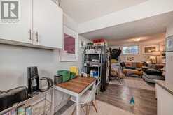 927 Renfrew Drive Calgary