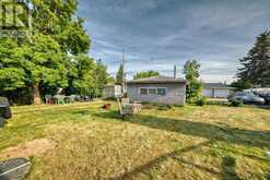 927 Renfrew Drive Calgary