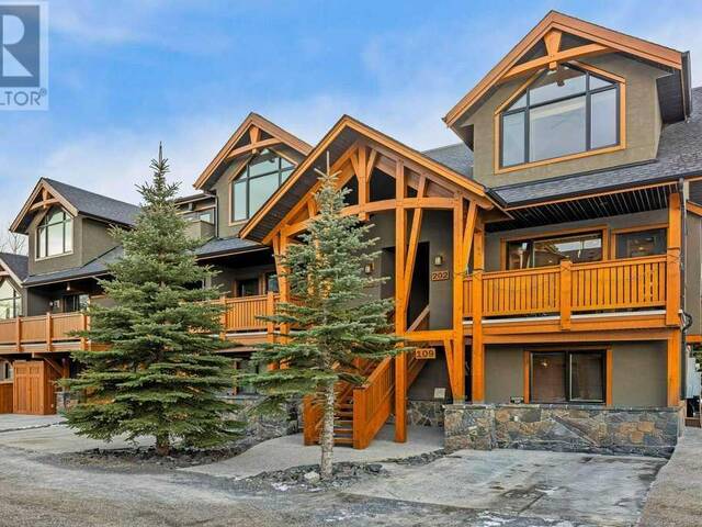 202, 702 4th Street Canmore