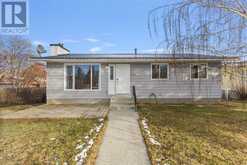 2301 17 Street Nanton