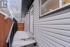 302 Adams Crescent SE Calgary