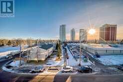 4, 3404 8 Avenue SW Calgary