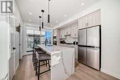 4, 3404 8 Avenue SW Calgary