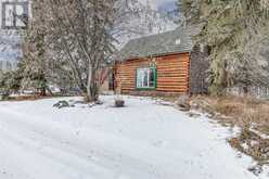 4411 Township Road 322 A Rural Mountain View