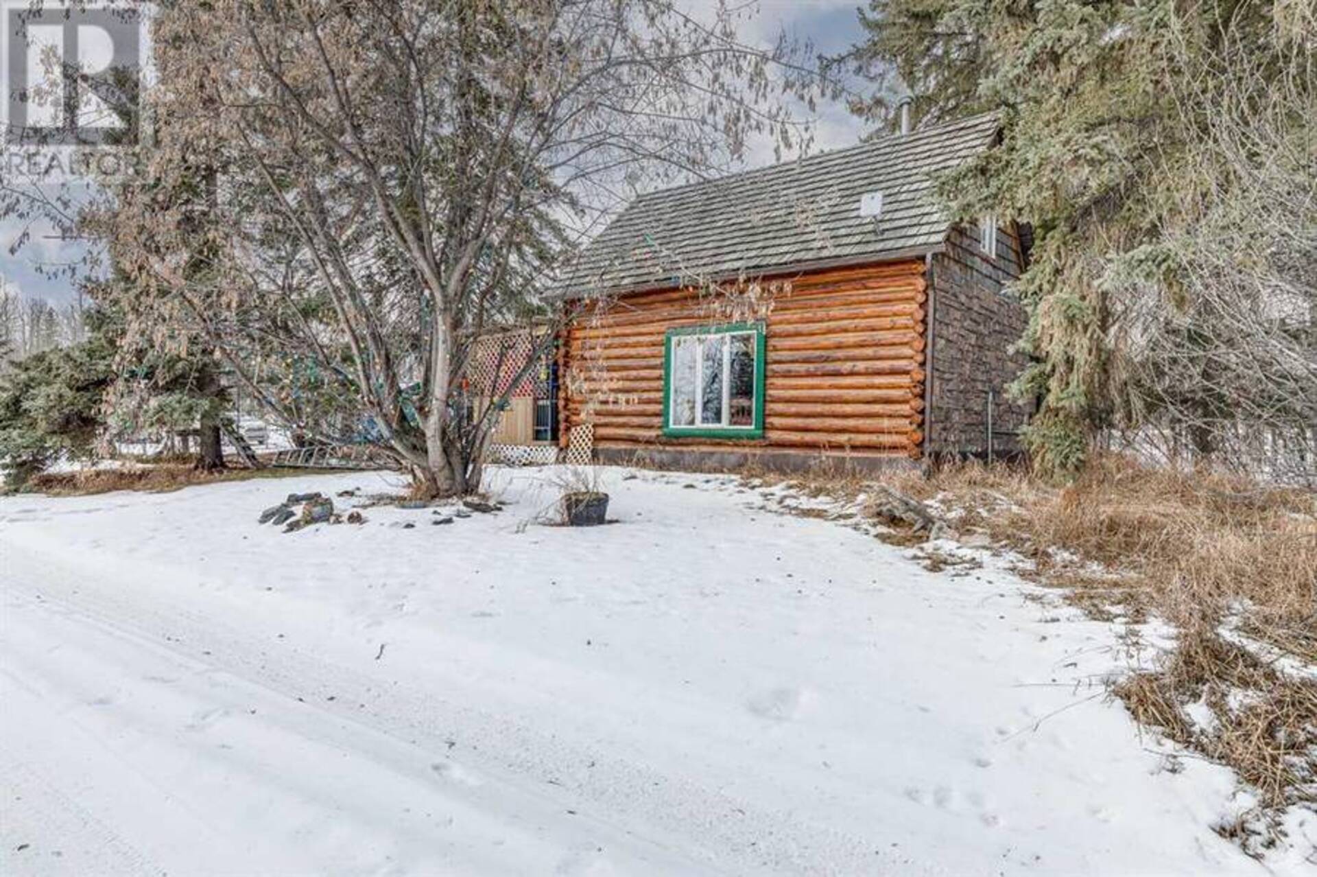 4411 Township Road 322 A Rural Mountain View