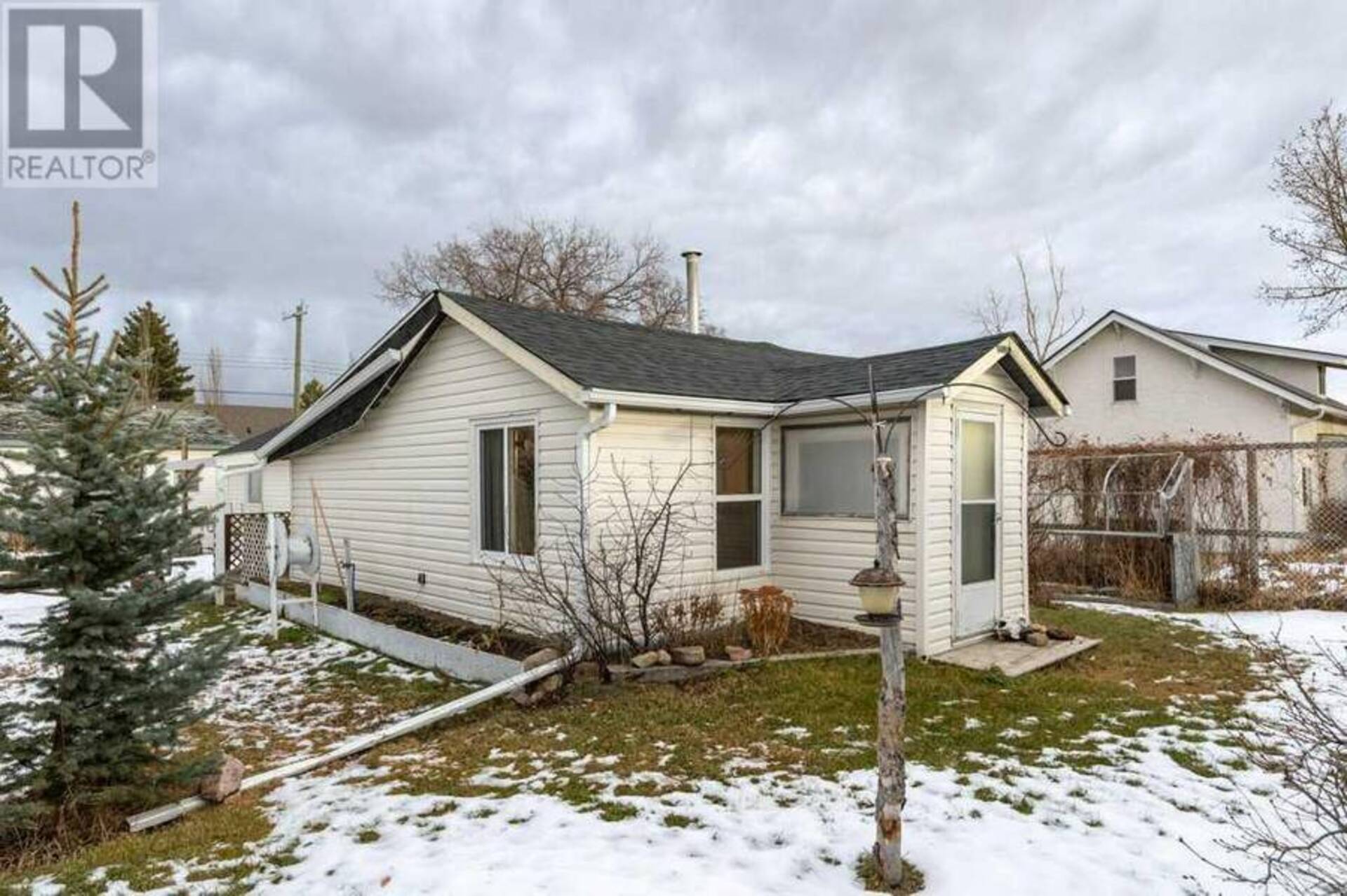 5317 52 Street Stavely