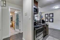 206, 635 57 Avenue SW Calgary