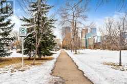 402, 222 5 Avenue NE Calgary