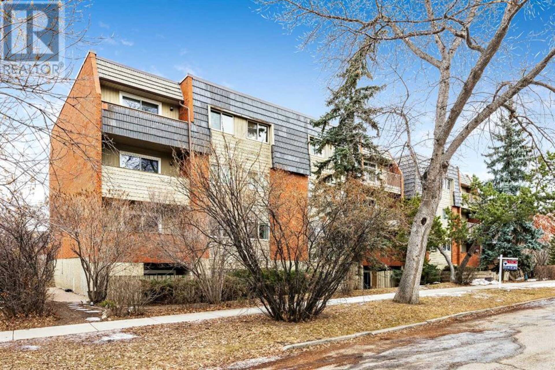 402, 222 5 Avenue NE Calgary