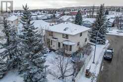 18 Sandalwood Heights NW Calgary