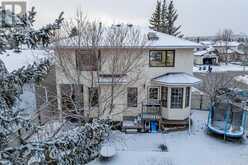 18 Sandalwood Heights NW Calgary