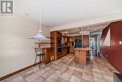 2208 27 Street SW Calgary