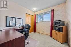 447 Manora Way NE Calgary