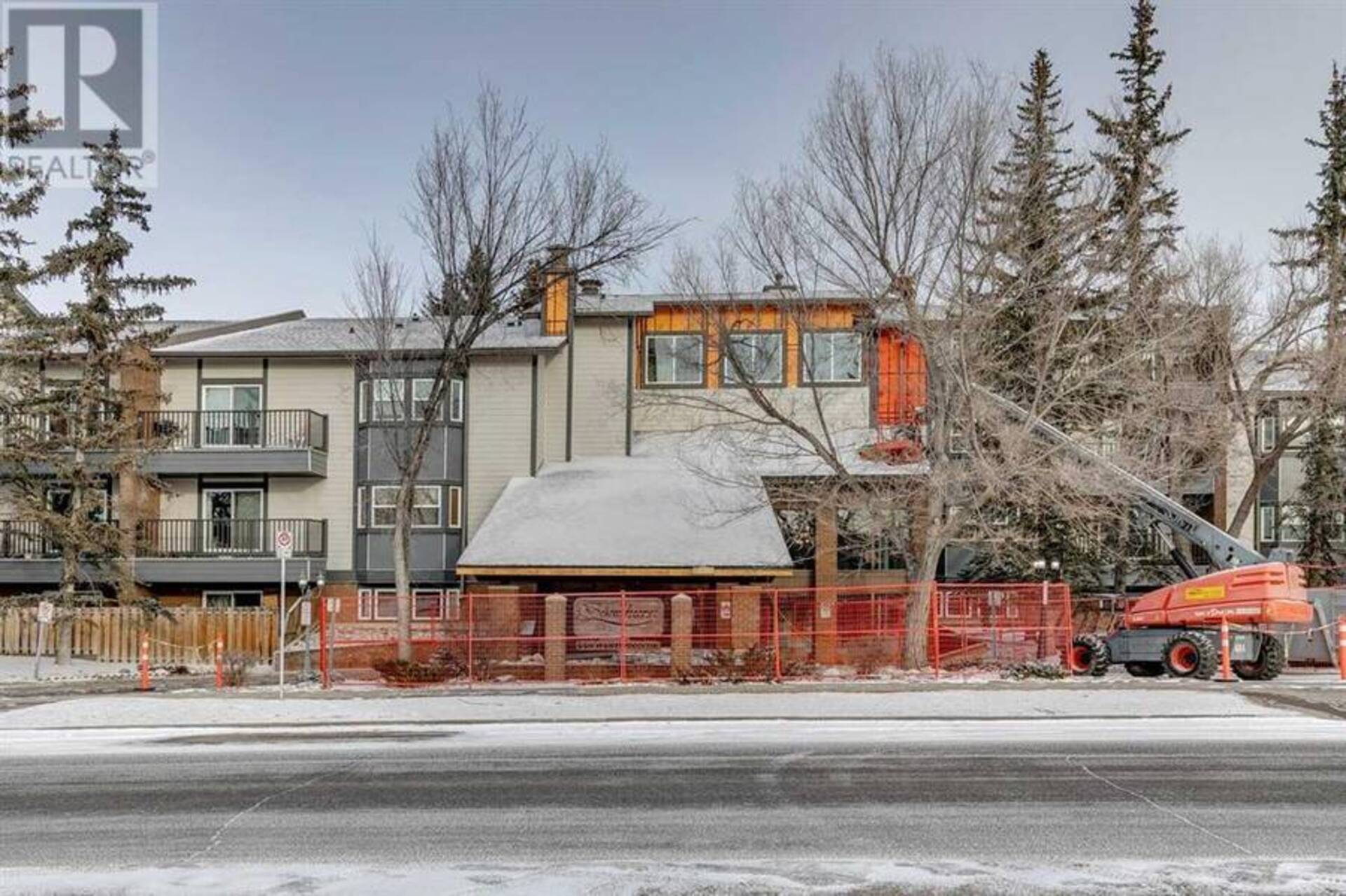 225, 550 Westwood Drive SW Calgary