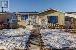 159 Castlebrook Drive NE Calgary