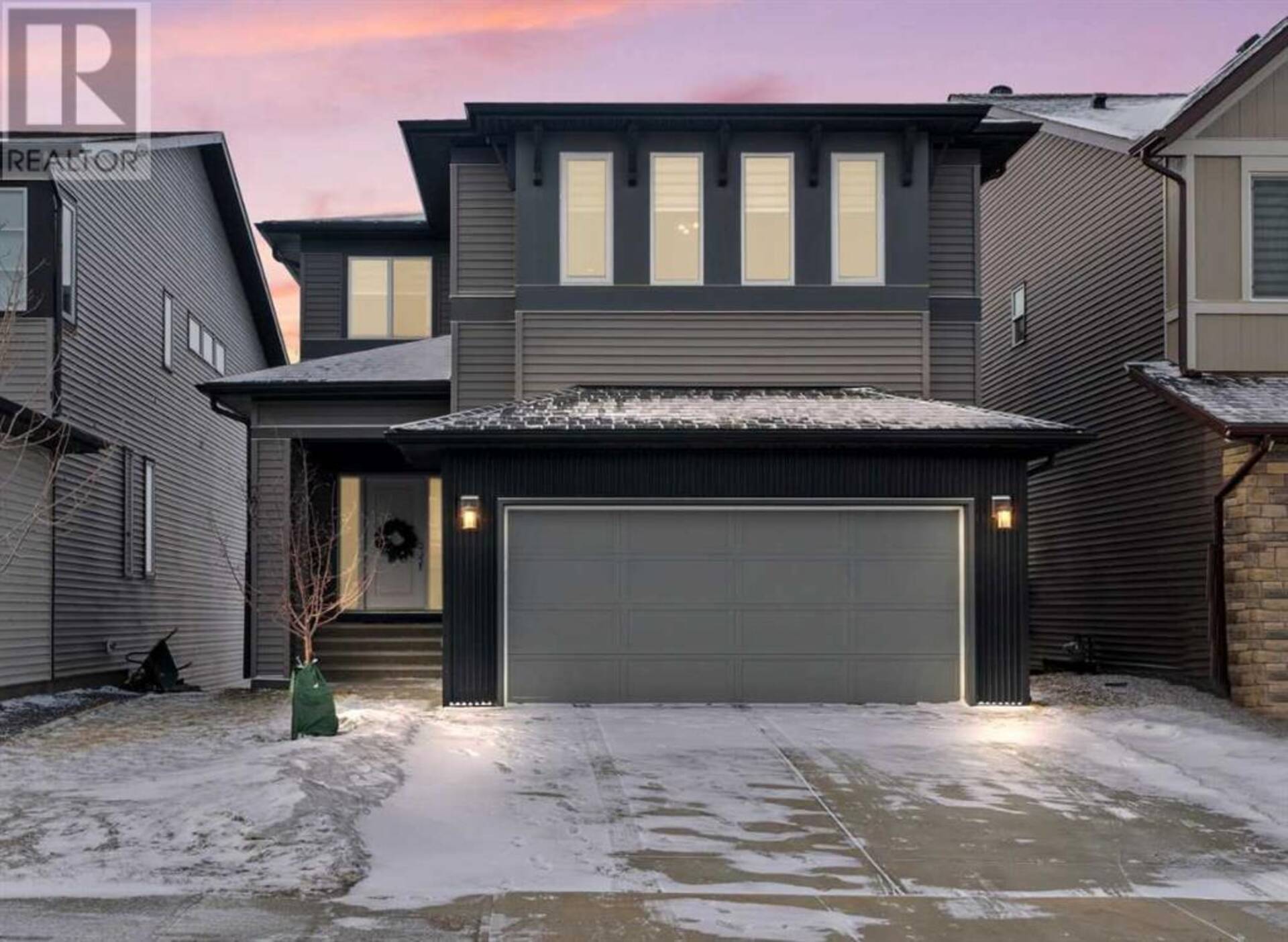 275 Lucas Way NW Calgary