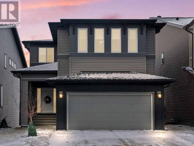 275 Lucas Way NW Calgary