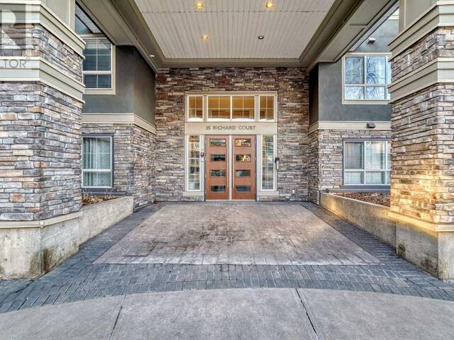 423, 35 Richard Court SW Calgary