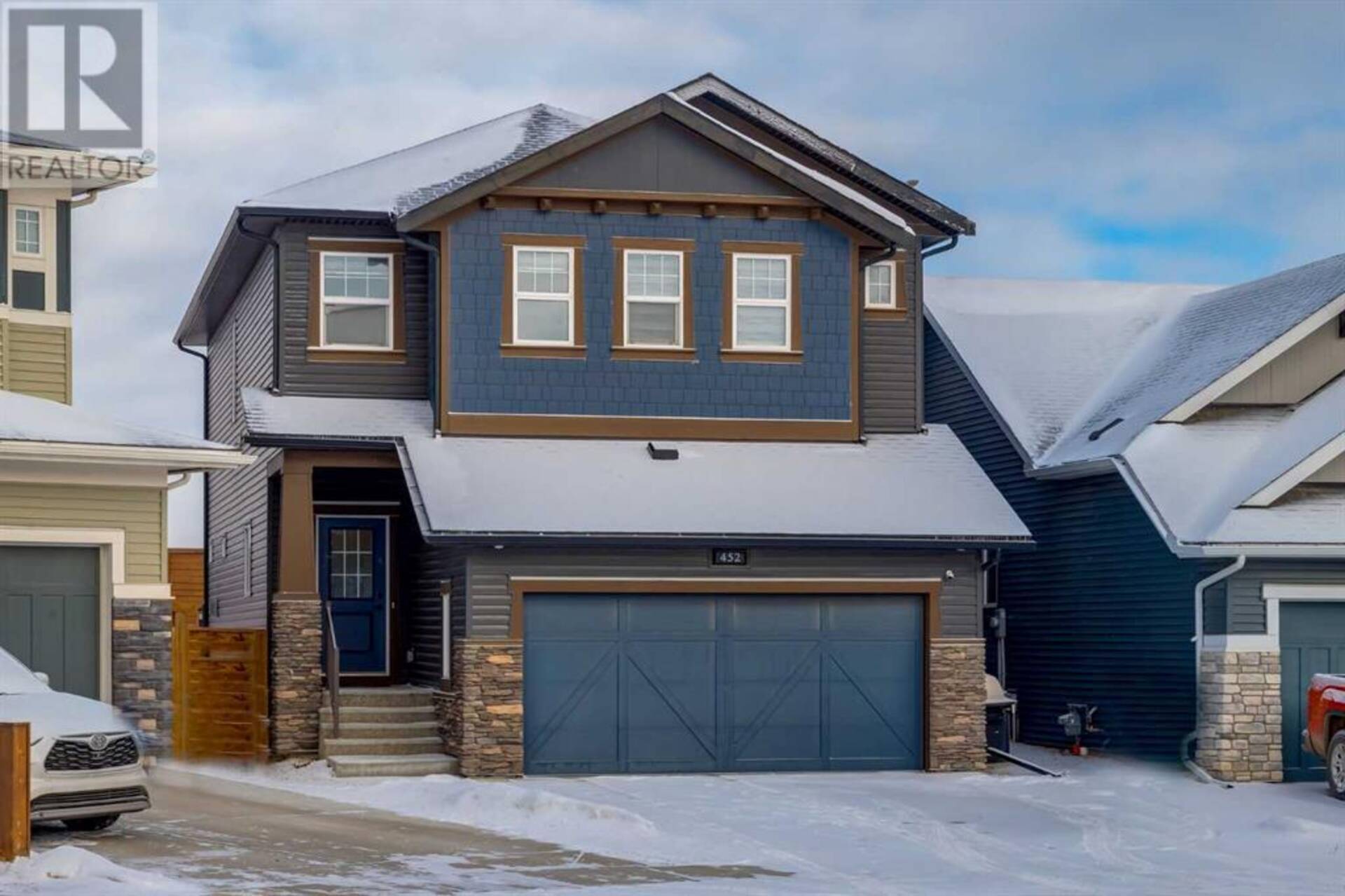 452 Chinook Gate Square SW Airdrie