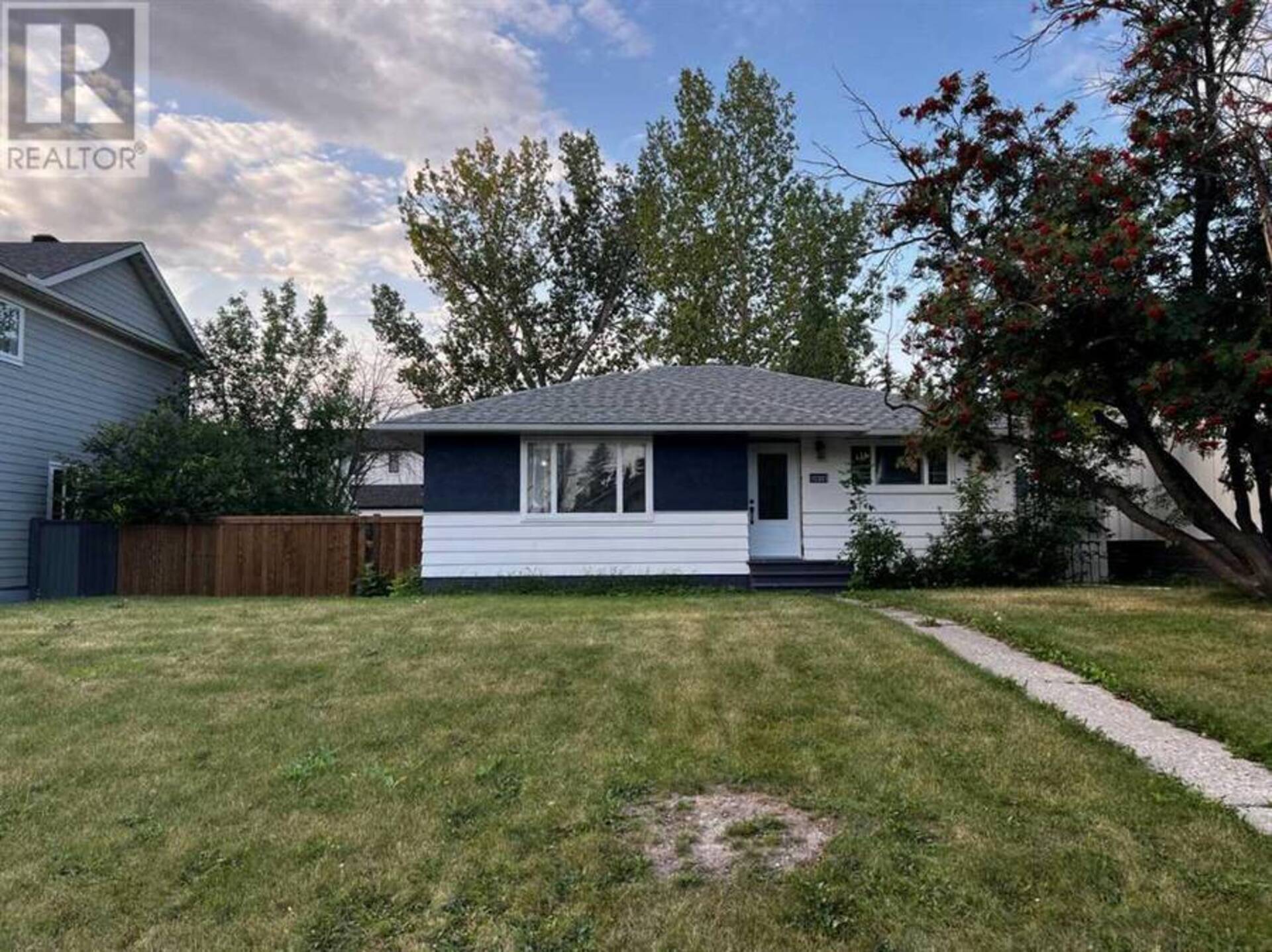 3919 23 Avenue SW Calgary