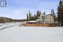 35 River Drive N Bragg Creek