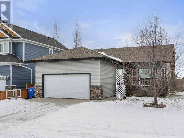 815, 800 Carriage Lane Place Carstairs Alberta