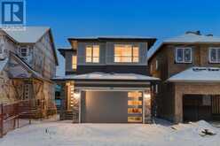 907 LANGHOLM Drive SE Airdrie