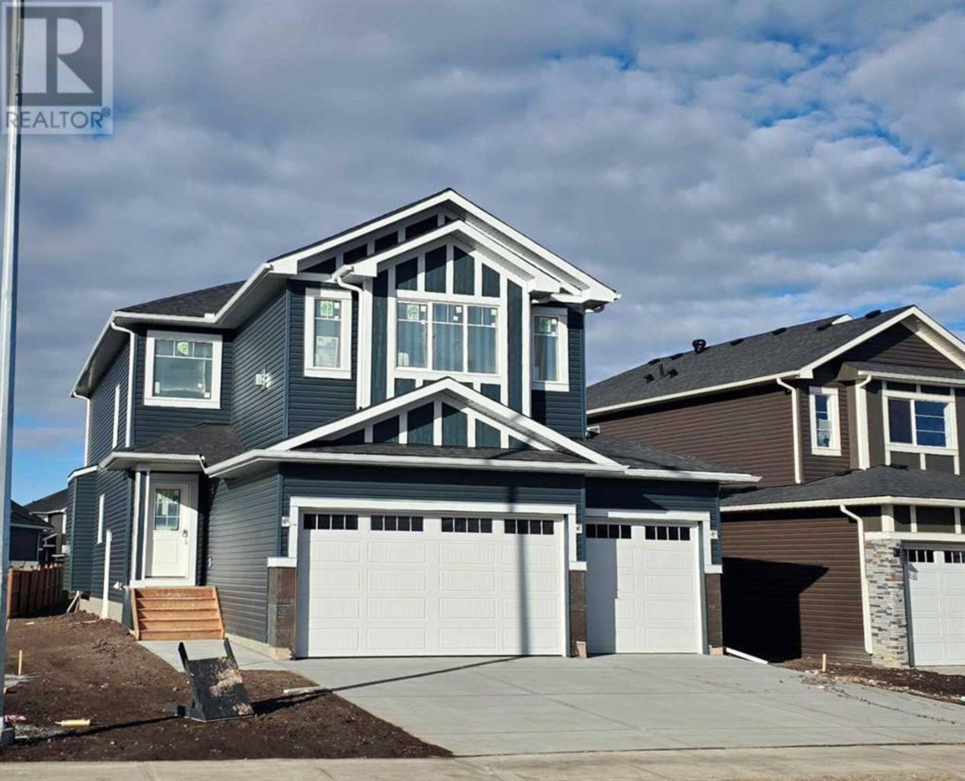 1433 Scarlett Ranch Boulevard Carstairs