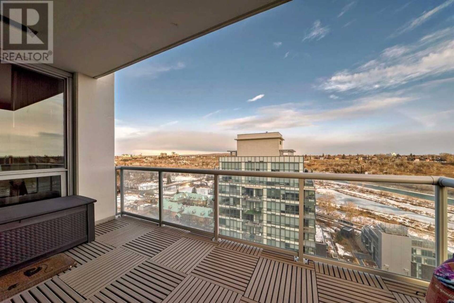 1723, 222 Riverfront Avenue SW Calgary