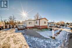 52, 6724 17 Avenue SE Calgary