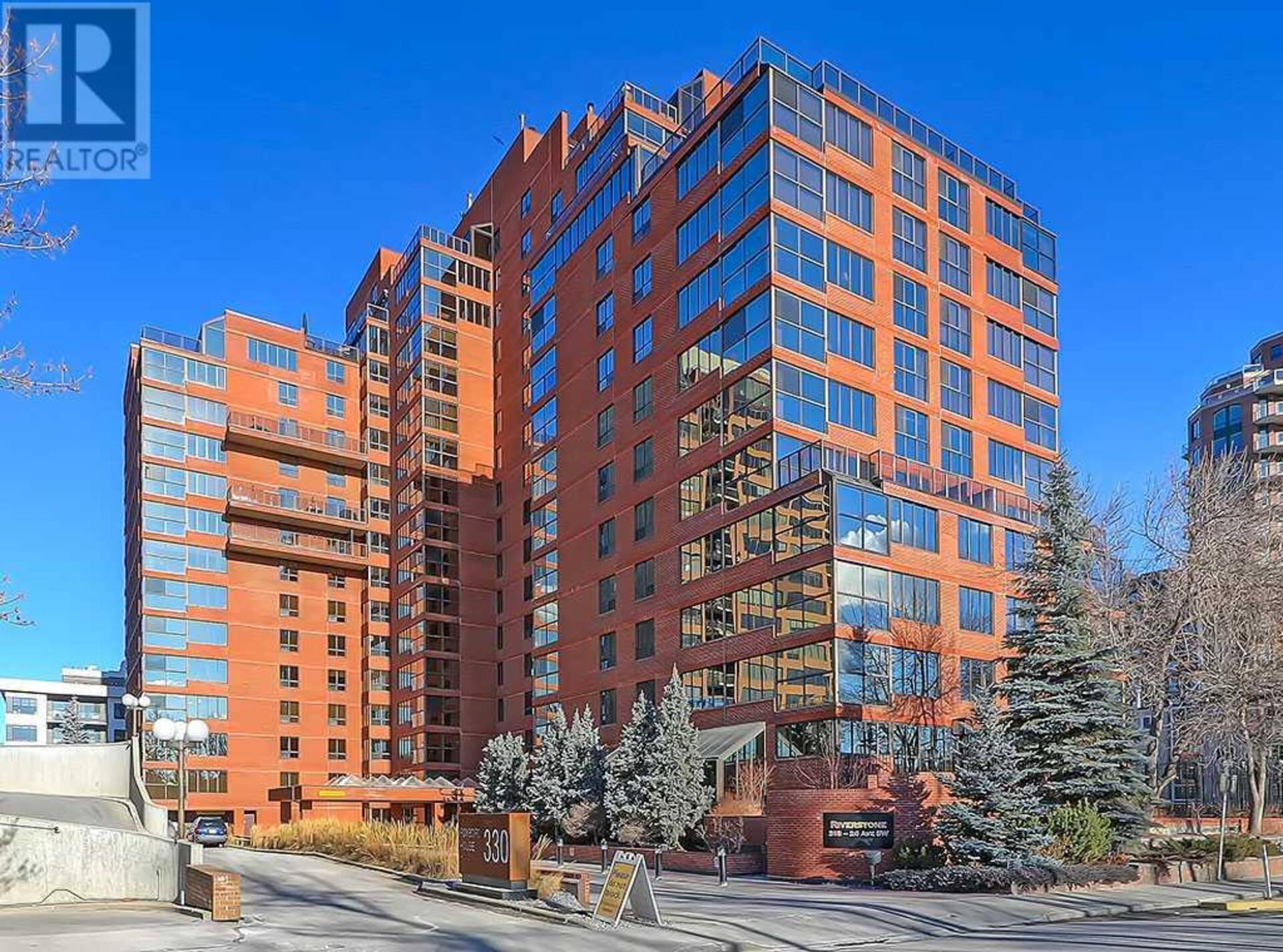 902, 318 26 Avenue SW Calgary