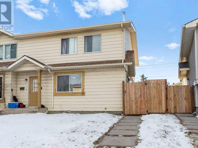 71 Castlebrook Way NE Calgary