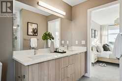 3957 Quesnay Wood Drive SW Calgary