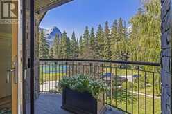 930 9 Street Canmore