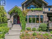 930 9 Street Canmore