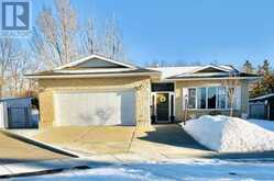 25 Violet Court SE Medicine Hat